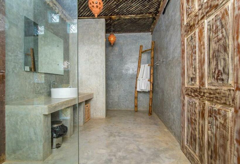 Бунгало Стандарт, D Canal House