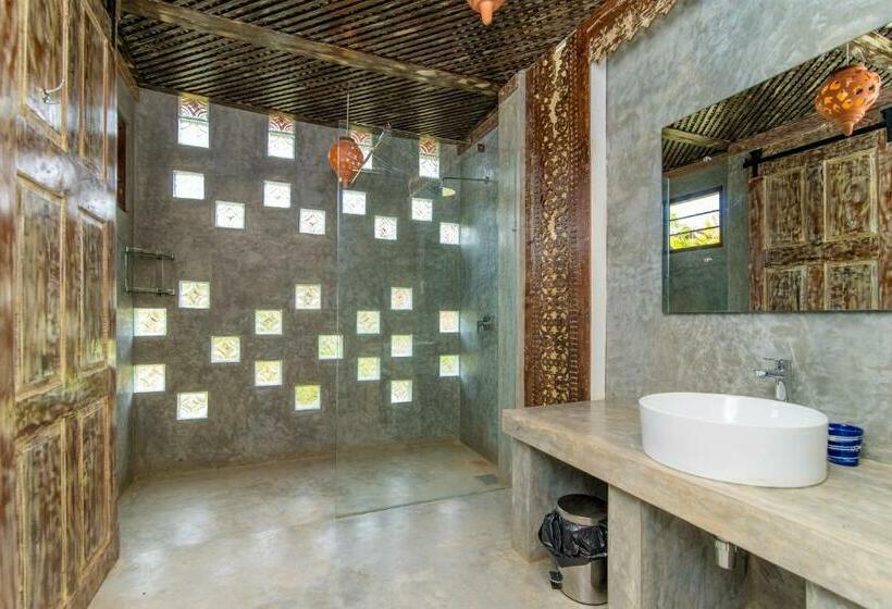 Бунгало Стандарт, D Canal House