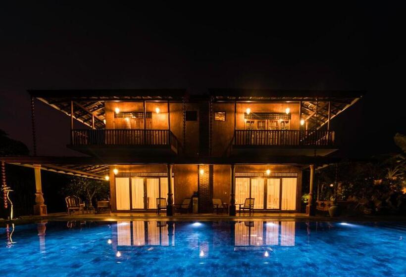 Номер Стандарт Вид на Бассейн, D Canal House