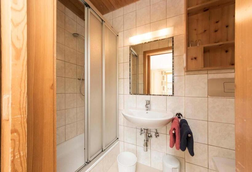 Номер Стандарт, Haus Renate