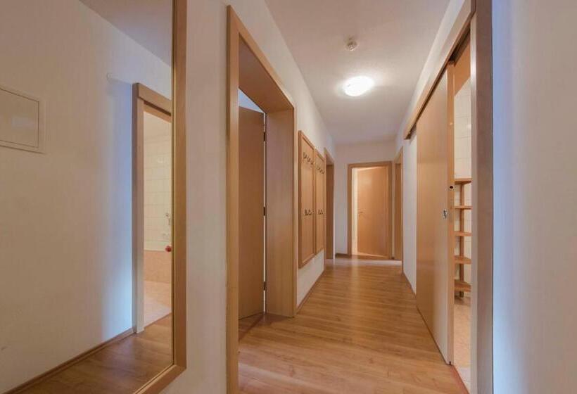 패밀리 룸, Haus Renate
