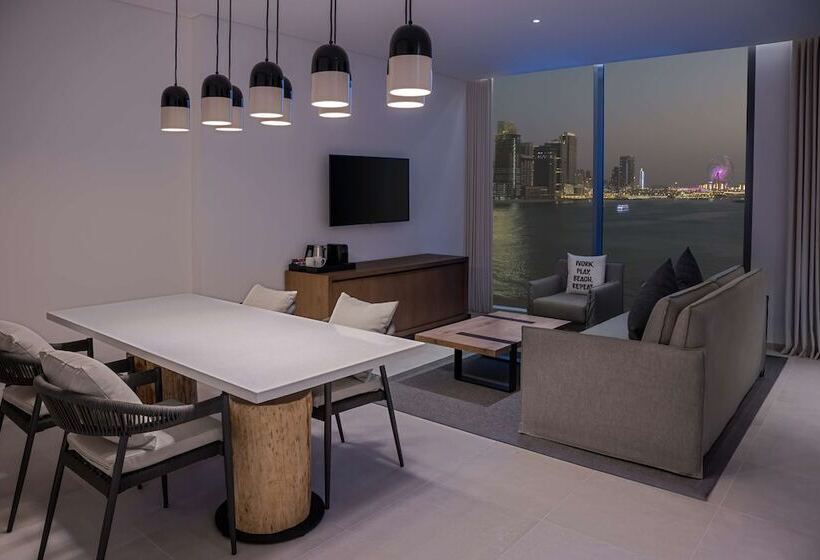 سوییت با چشم‌انداز دریا, Radisson Beach Resort Palm Jumeirah