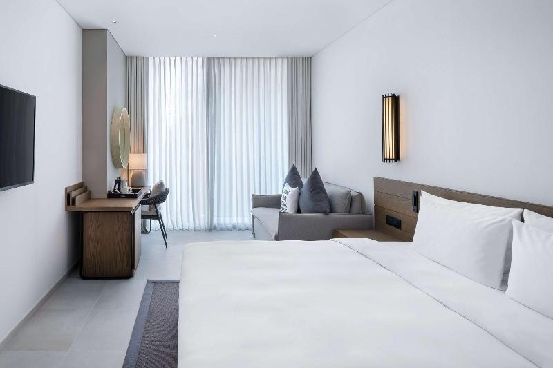 スーペリアトリプルルーム, Radisson Beach Resort Palm Jumeirah