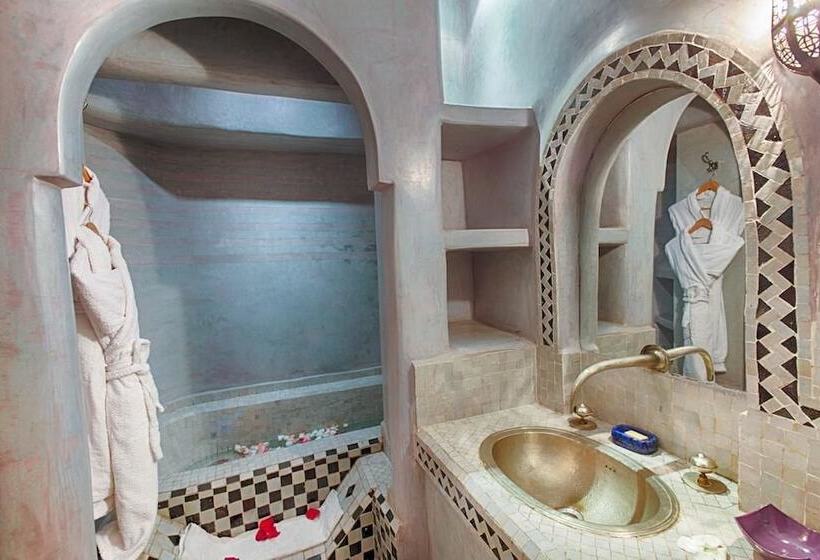 Üç Kişilik Standart Oda, Riad Kenzo