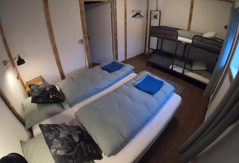Семейный Номер Совместный Санузел, Billund Bnb
