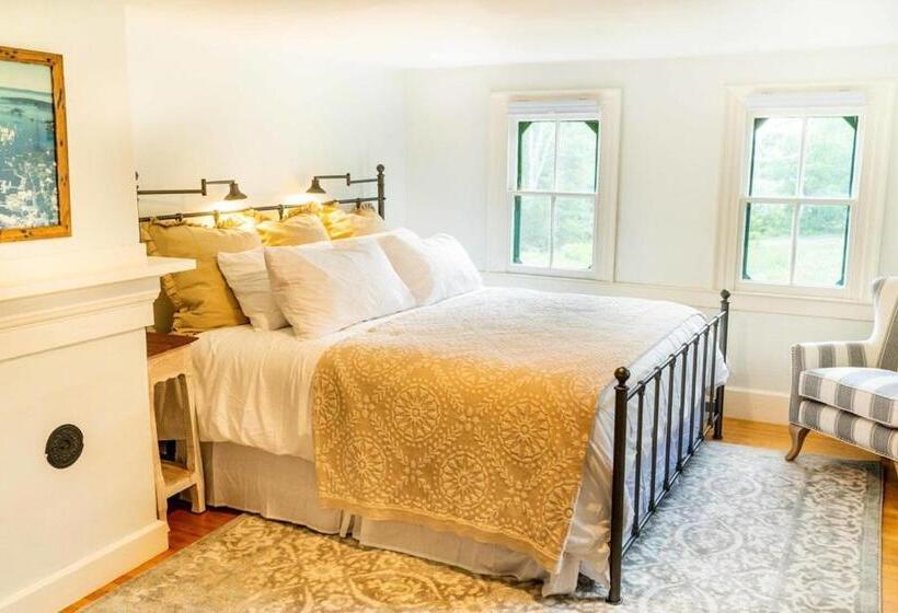 Стандартный Номер Кровать Кинг, Oakland House Seaside Inn & Cottages