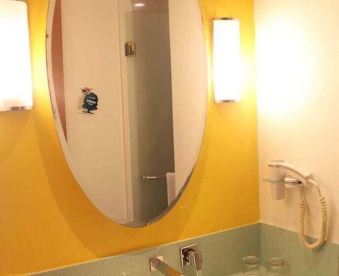 스탠다드 룸, Harris Hotel Sentul City Bogor