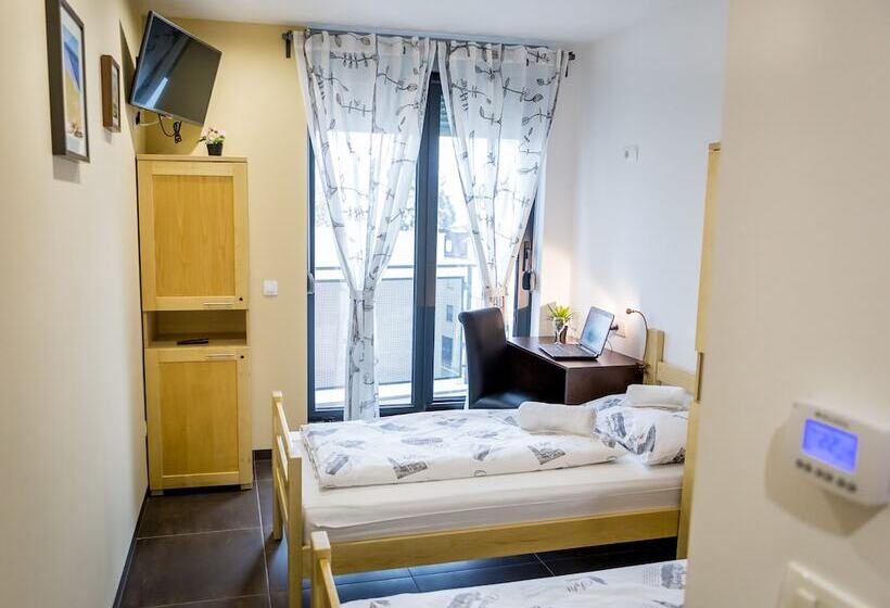 스탠다드 룸, Hostel Moving