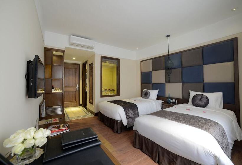 اتاق لوکس, La Siesta Classic Ma May