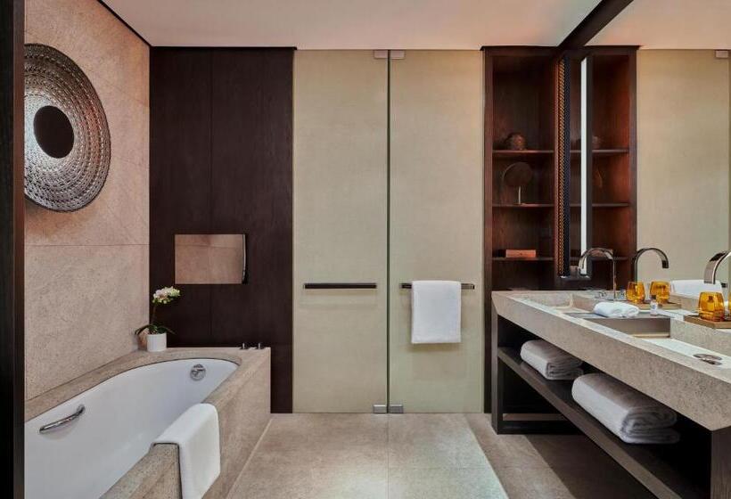 Номер Клуб Кровать Кинг, Hyatt Regency Wuhan Optics Valley