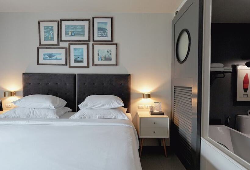 带泳池观景的豪华房, Sugar Marina Hotel Surf Kata Beach   Sha Plus