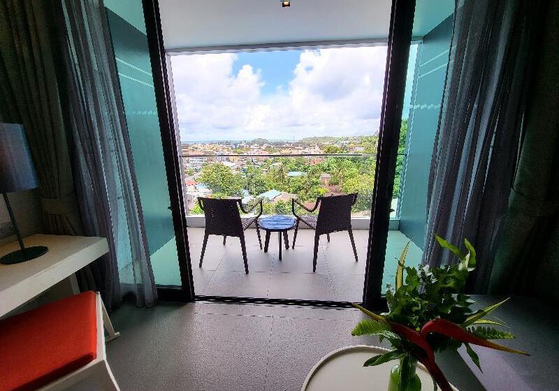 اتاق سوپریور با چشم‌انداز دریا, The Yama Hotel Phuket