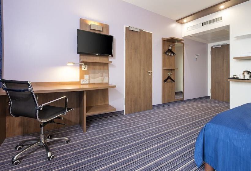 اتاق استاندارد, Holiday Inn Express Friedrichshafen, An Ihg