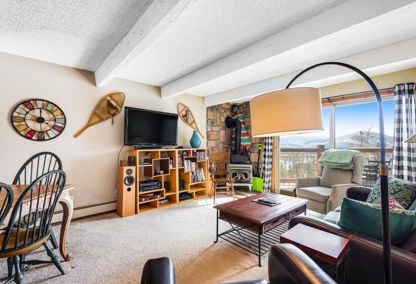 침실 2개 아파트, 2 Bed 2 Bath Apartment In Summit County