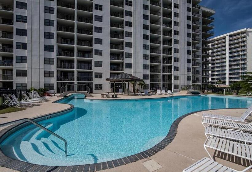 Апартаменты 2 Спальни, Back Bay Condominium #708