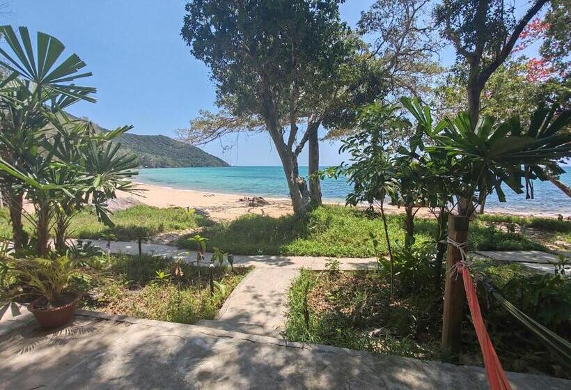 Номер Стандарт Вид на Море с Балконом, Kamaku Bungalows