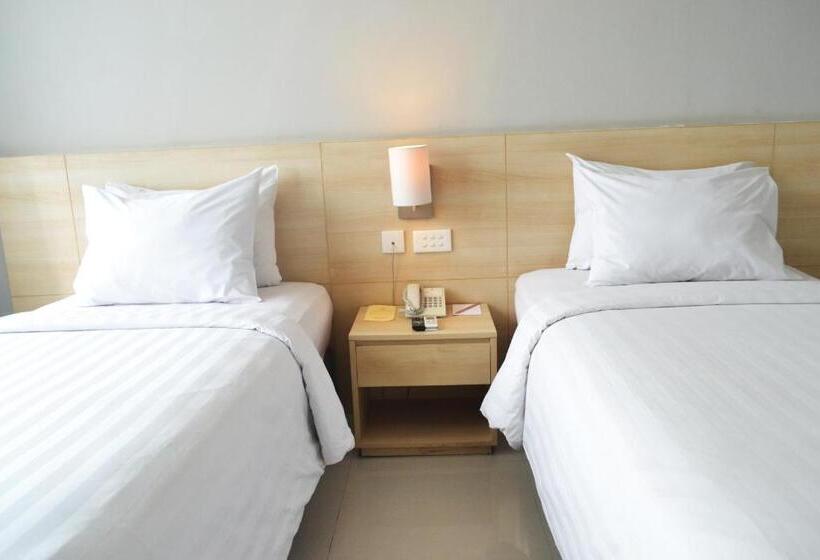 Junior Suite, Grand Cakra Hotel Malang