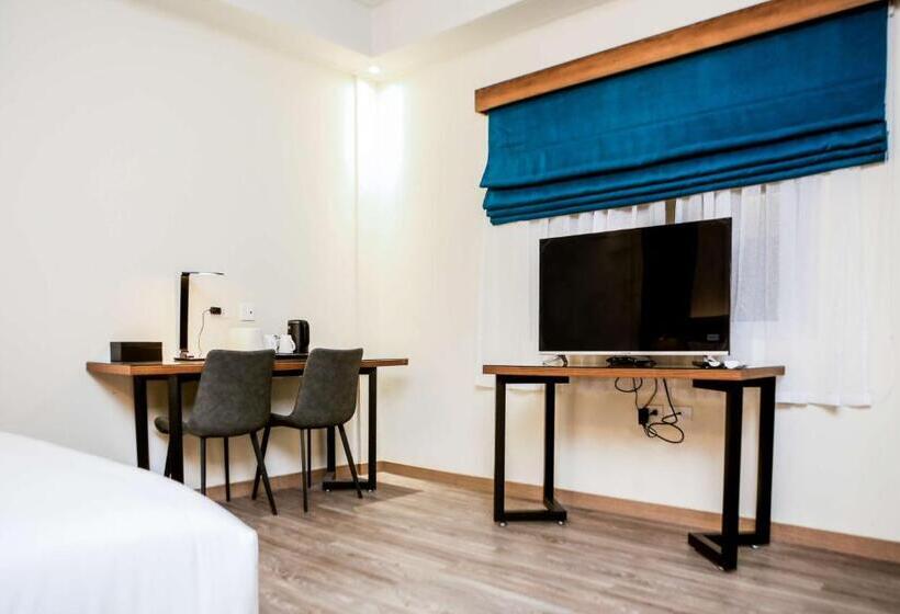 Номер Deluxe Кровать Кинг, Surestay Studio By Best Western Clarkview, Angeles City