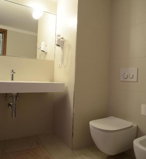 带大床的套房, Albergo Italia
