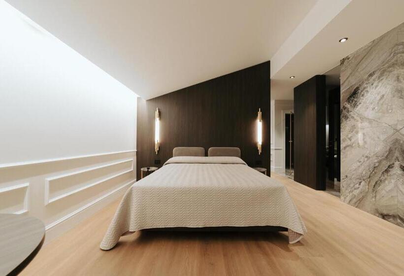 带露台的套间, Albergo Italia