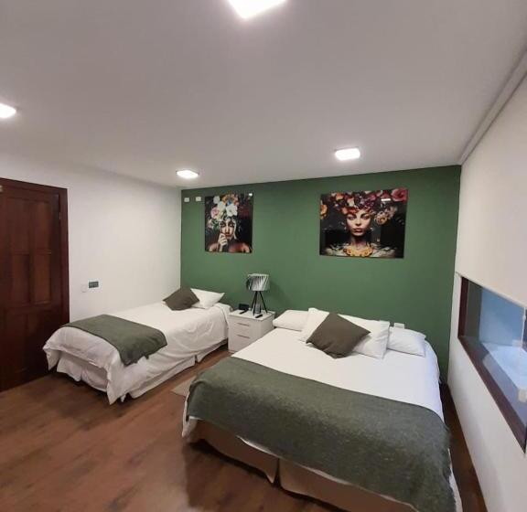 اتاق لوکس سه تخته, 593 Hotel Boutique Baños