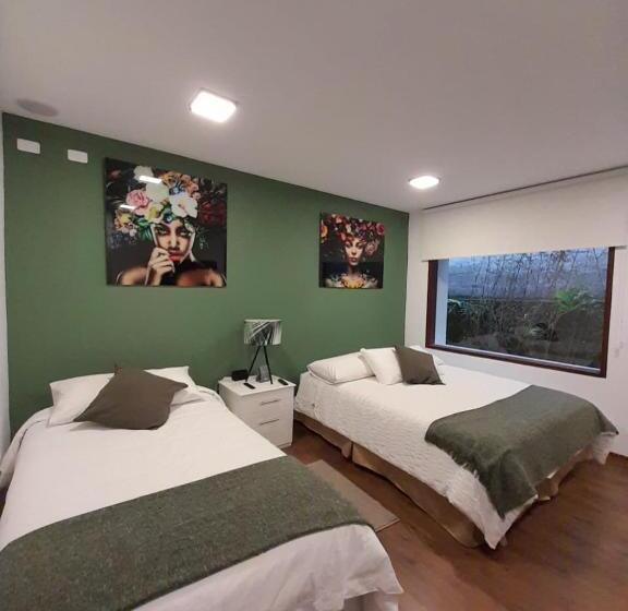 اتاق لوکس سه تخته, 593 Hotel Boutique Baños