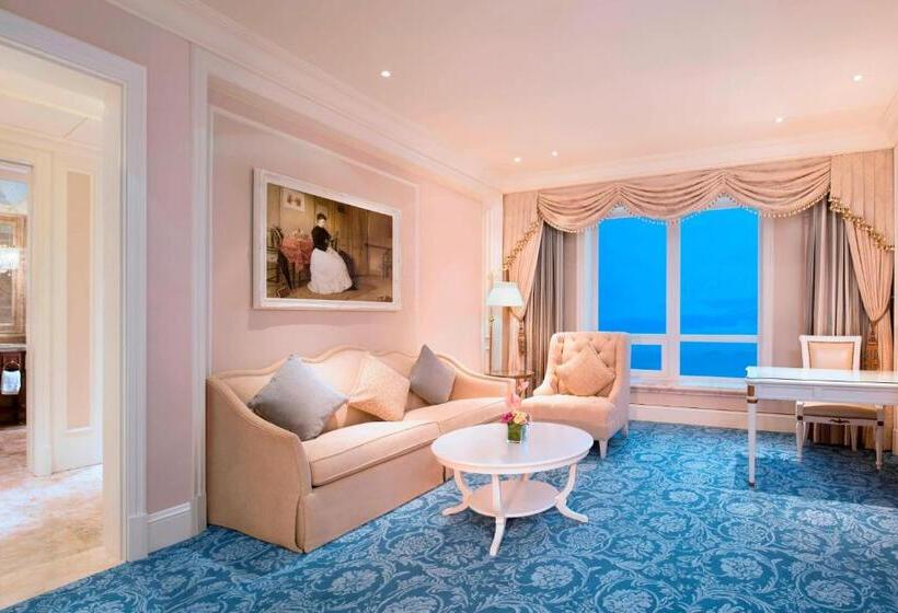 Люкс Deluxe Вид на Море, The Castle Hotel, A Luxury Collection Hotel, Dalian