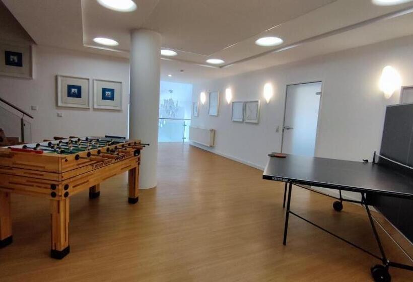 Номер Стандарт, Pension Kricklsäge