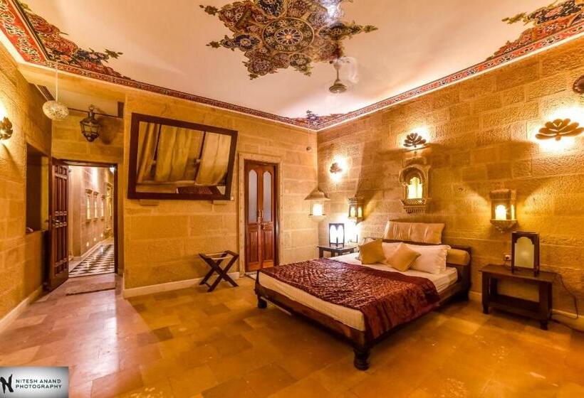 סוויטה עם מרפסת, Fort Villa