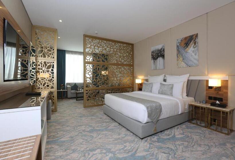 Полулюкс, Cantonal Hotel By Warwick