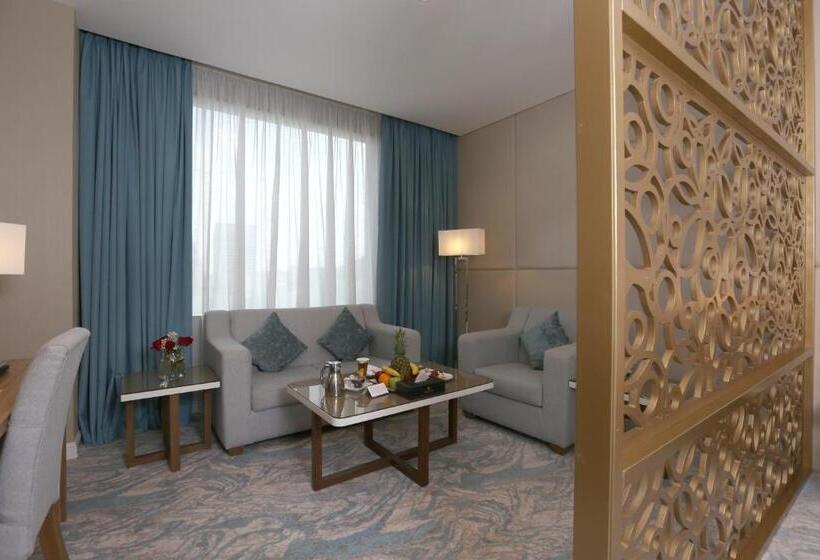 Полулюкс, Cantonal Hotel By Warwick