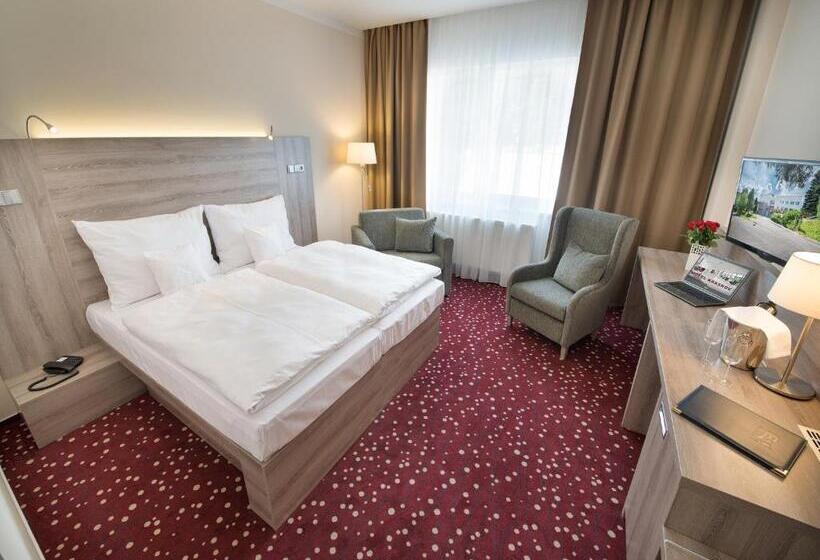 Номер Стандарт Трехместный, Ea Hotel Kraskov