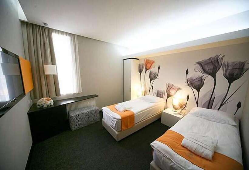اتاق استاندارد, City Park Hotel By Chm