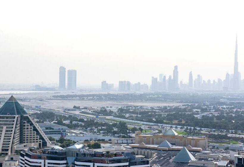 Номер Клуб, Hyatt Regency Dubai Creek Heights