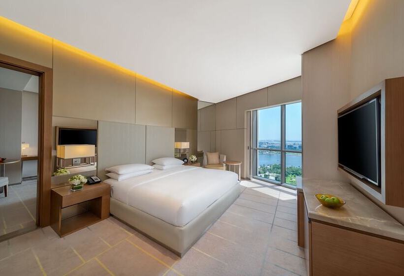 Номер Стандарт, Hyatt Regency Dubai Creek Heights