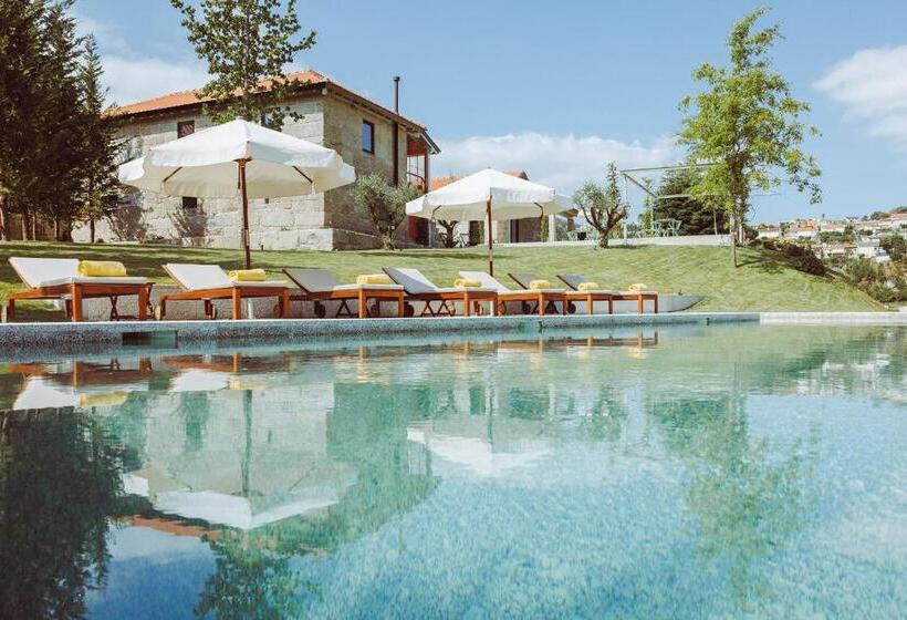 استودیو استاندارد با چشم‌انداز استخر, Oliveiras Village — Agroturismo