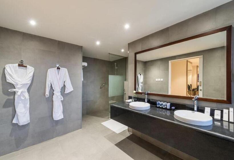 سوئیت رویال, Best Western Plus Al Qurayyat City Center
