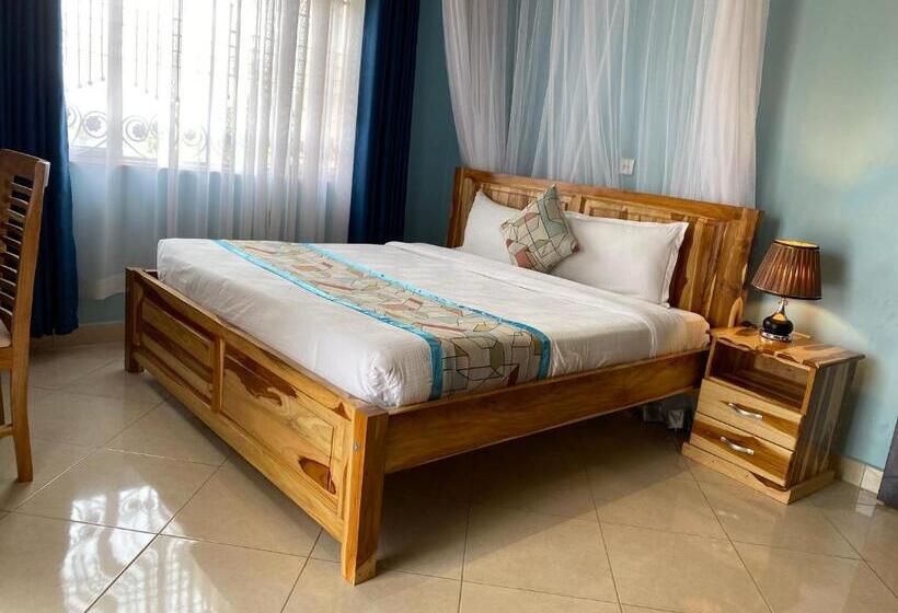 اتاق استاندارد یک نفره, Mary Keeri Suites
