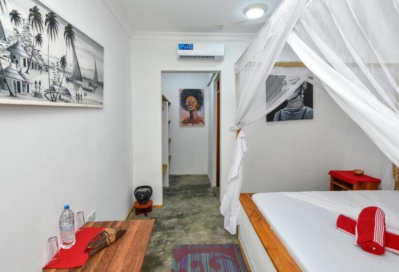اتاق استاندارد با بالکن, Vinney S Lodge