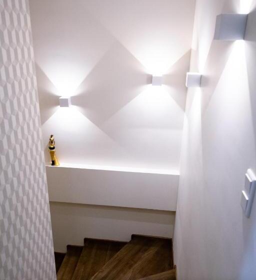 ویلای لوکس 1 خوابه, Casa Viilor
