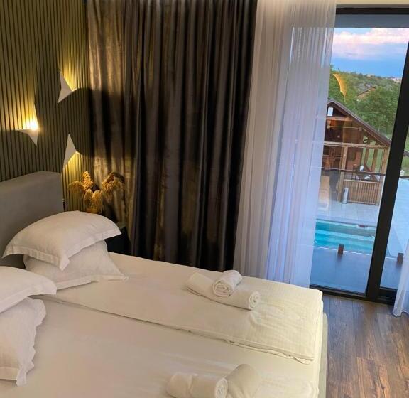 ویلای لوکس 1 خوابه, Casa Viilor