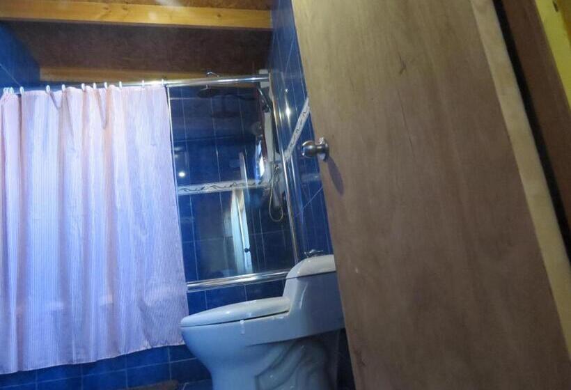 Номер Стандарт Трехместный, Hostal Alabalti