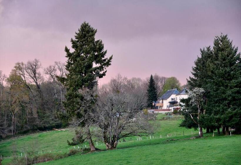 Номер Стандарт Вид на Сад, Au Relais De Laborde