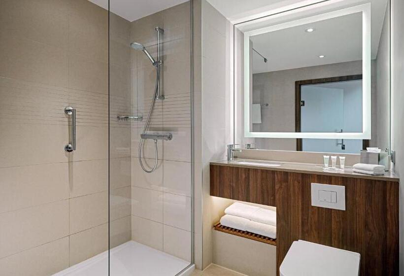 Номер Deluxe Кровать Кинг, Courtyard By Marriott Gdynia Waterfront