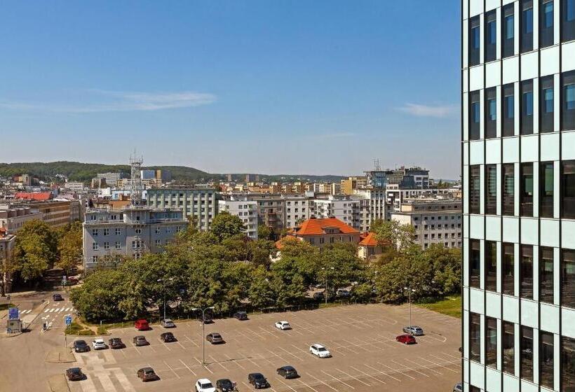 Номер Стандарт Внутренний, Courtyard By Marriott Gdynia Waterfront
