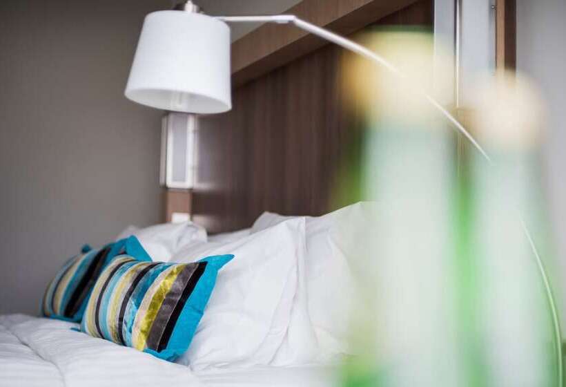 Номер Стандарт Вид на Море, Courtyard By Marriott Gdynia Waterfront