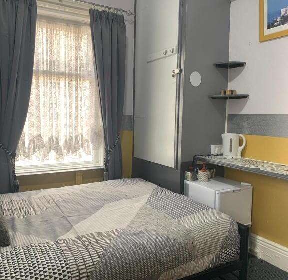 Ekonomiskt Rum, Hornby Villa B&b Couples & Families Only Central Location
