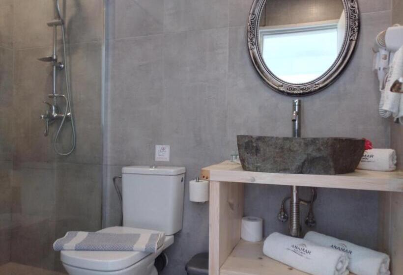Номер Basic, Anamar Santorini