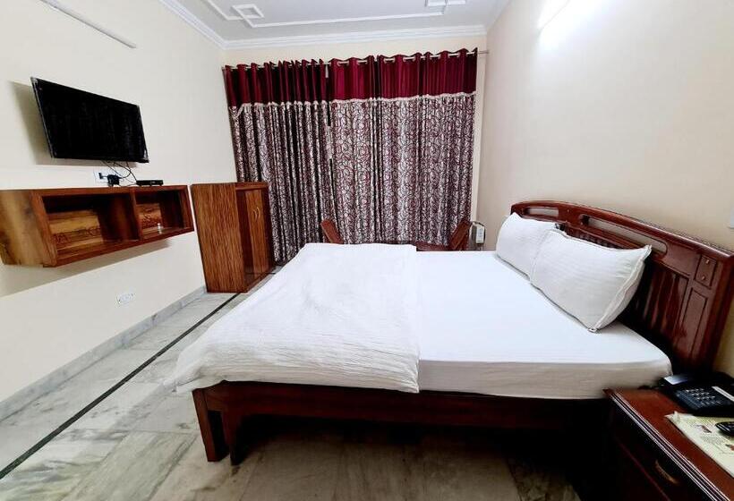اتاق لوکس, The Kings Residency