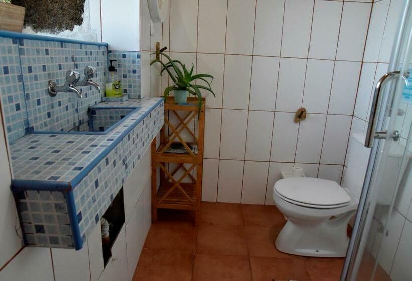 اتاق استاندارد, Caldeira Guesthouse